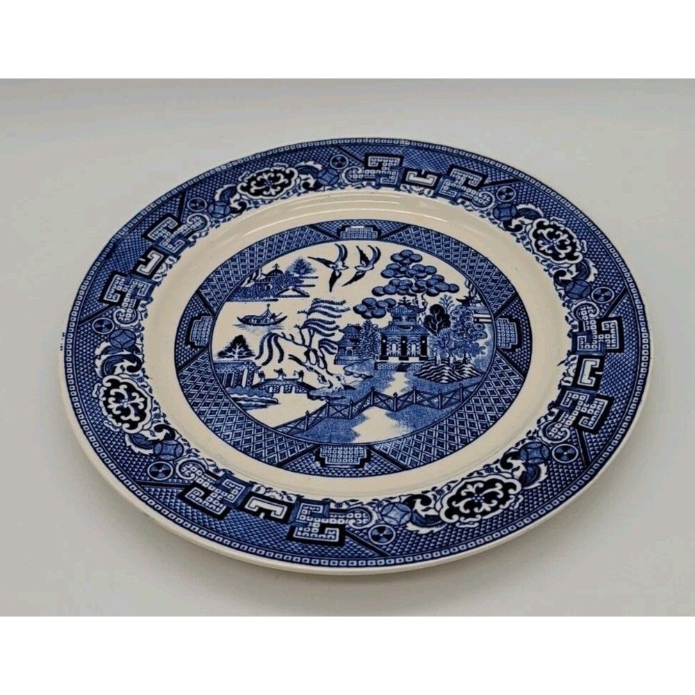 Vintage Homer Laughlin Blue Willow Ware 9 7/8" Dinner Plate